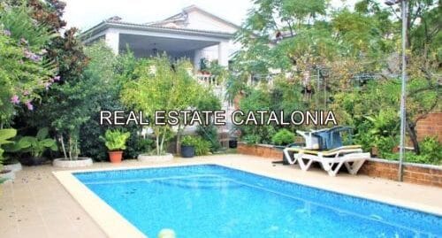 Casa en urbanización  «Els Pinars»